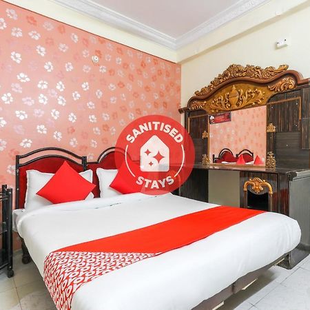 Oyo 62194 Pleasure Palace Hotell Indore Exteriör bild