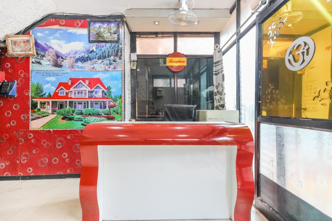 Oyo 62194 Pleasure Palace Hotell Indore Exteriör bild